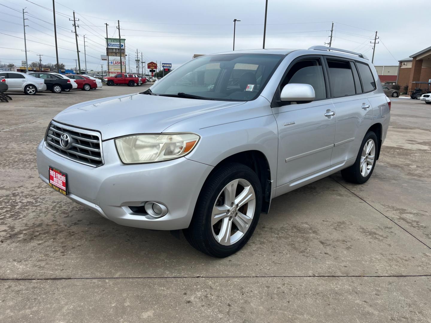 2008 SILVER /gray Toyota Highlander (JTEDS42A882) , Automatic transmission, located at 14700 Tomball Parkway 249, Houston, TX, 77086, (281) 444-2200, 29.928619, -95.504074 - Photo#2